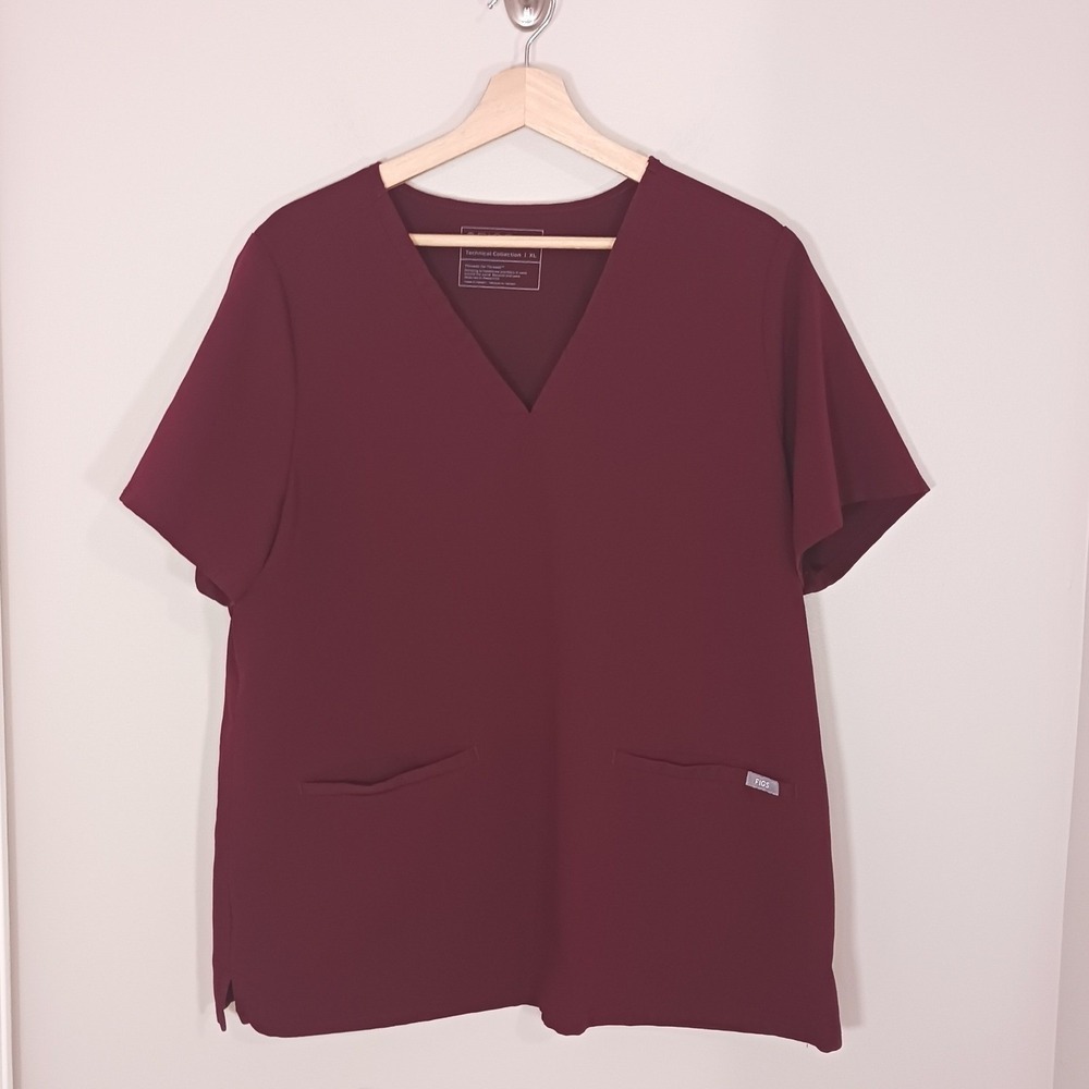 FIGS Casma Scrub Top Womens XL Burgundy 3 Pocket Stretch Medical Uniform